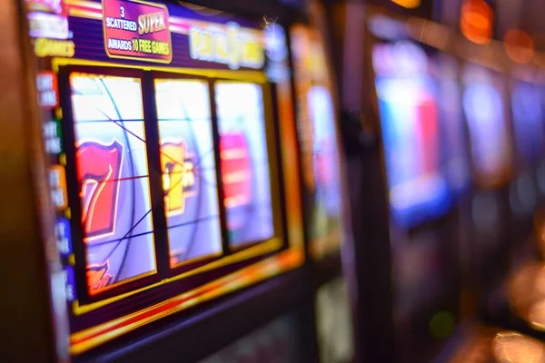 Free-spin feature activation in Kode Alam on merahtoto slot